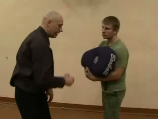 Человек анализом футболки calvin klein мужские дыхательных