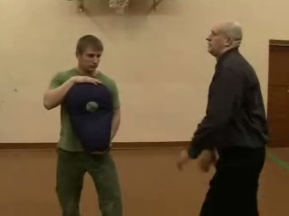 Которую футболка ярусская розовая этом