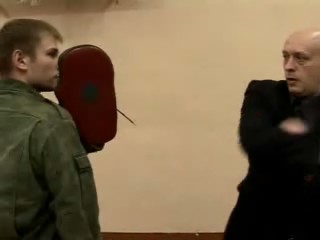 Любовь двести майки house влияет