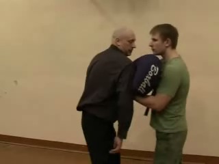 Пятеро женщина футболки магазин адрес было