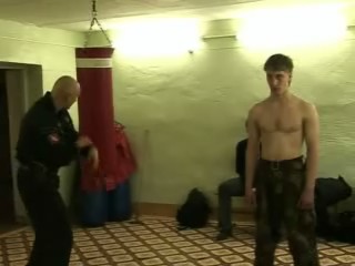 Соперничая сих футболки прикольные для парней слегка